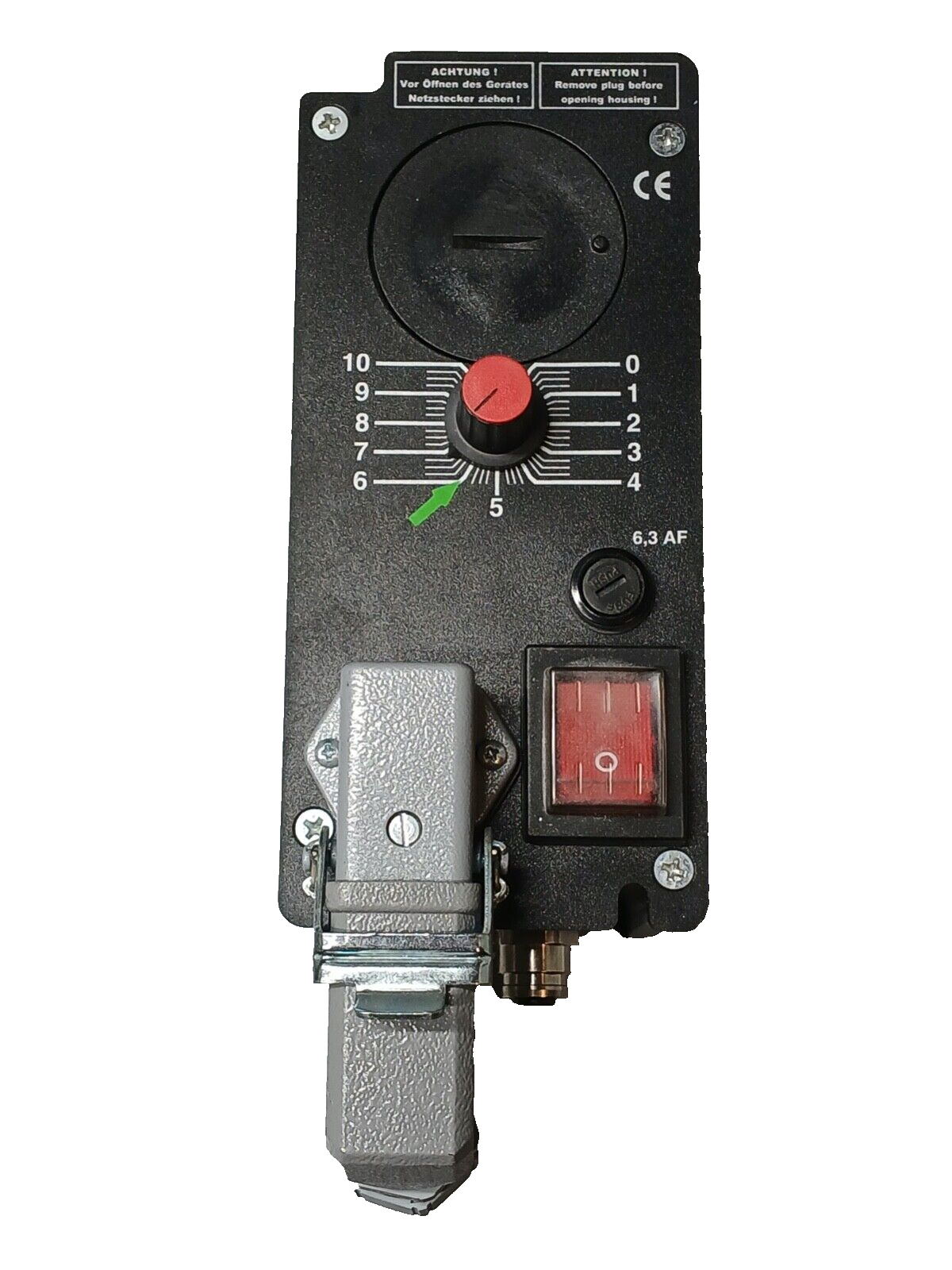5861818