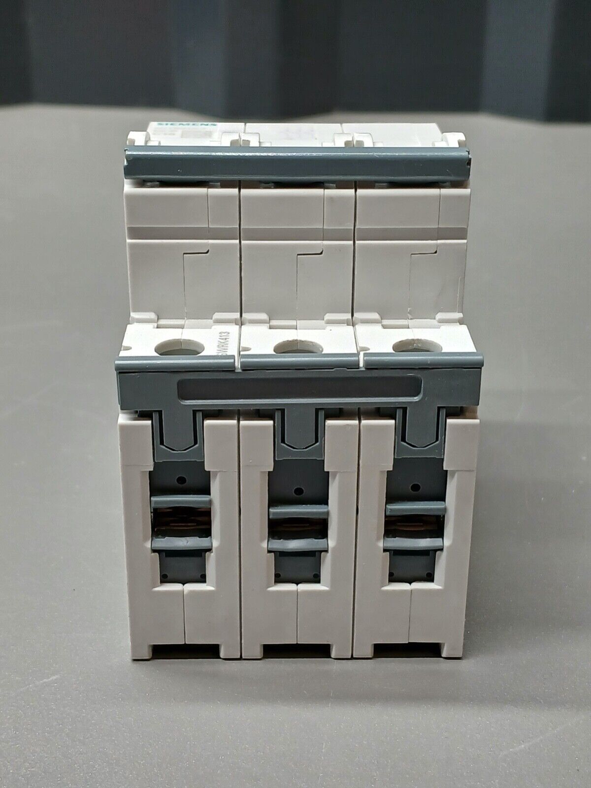 5861847