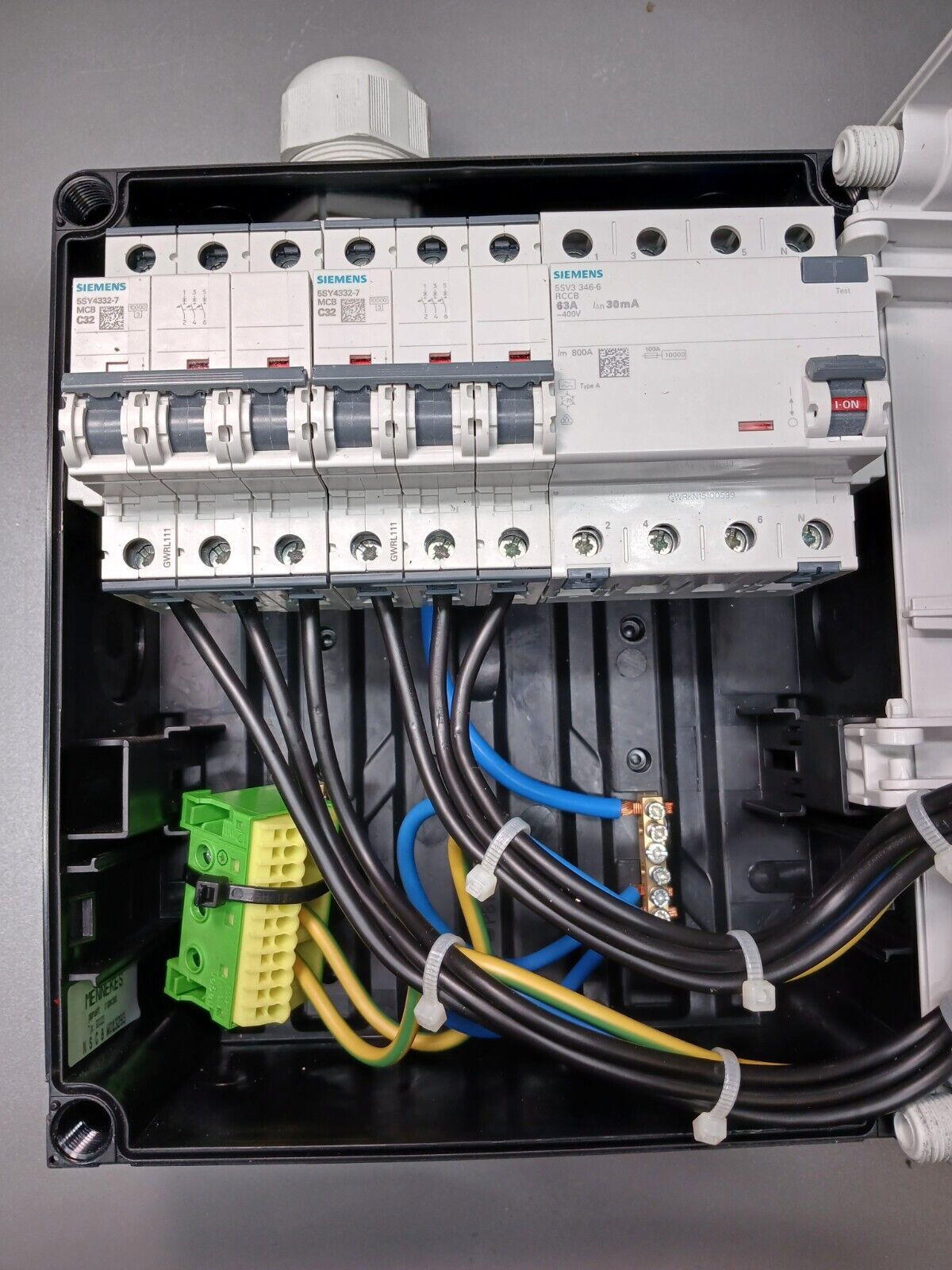5861761