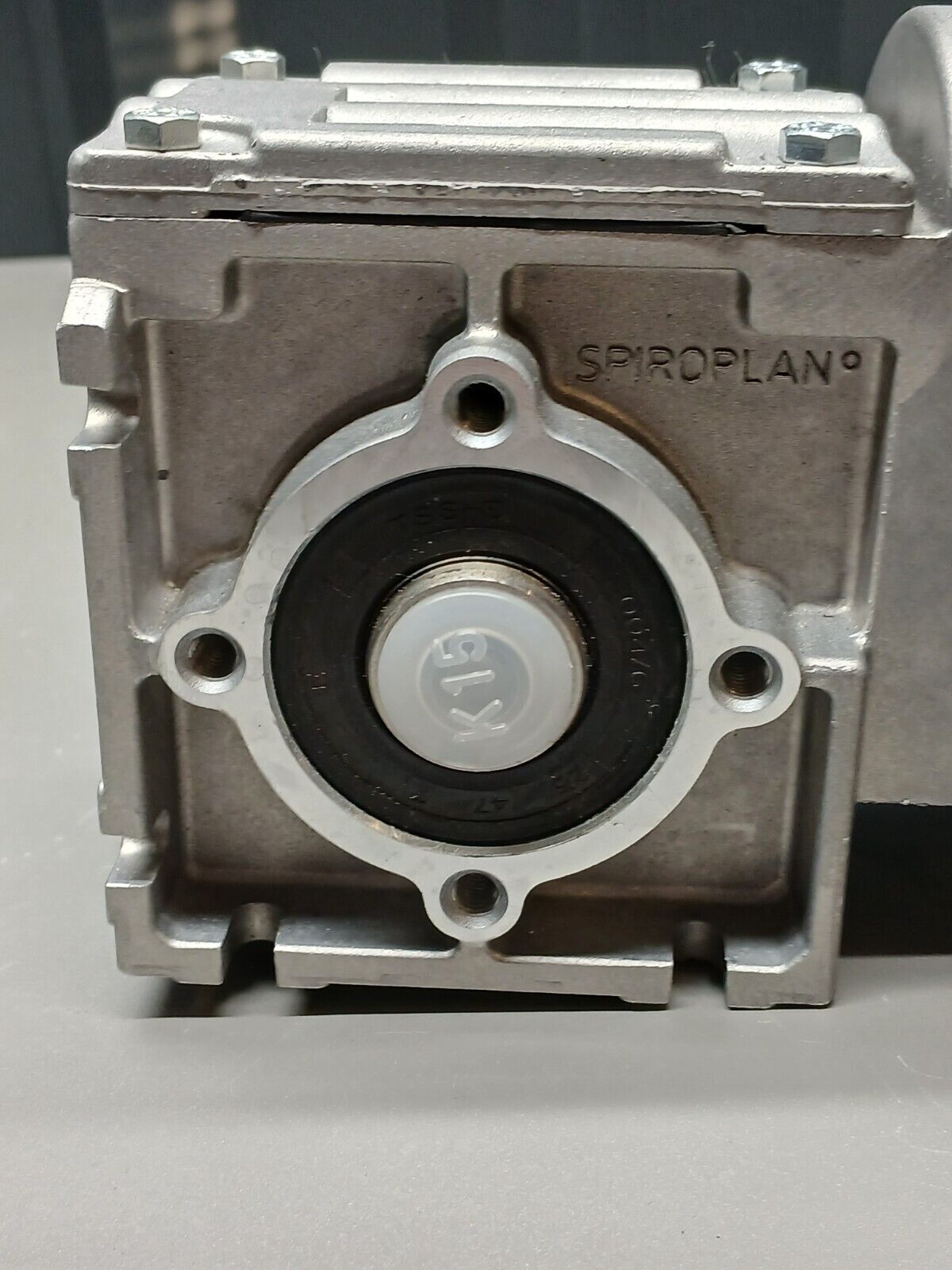 5861894