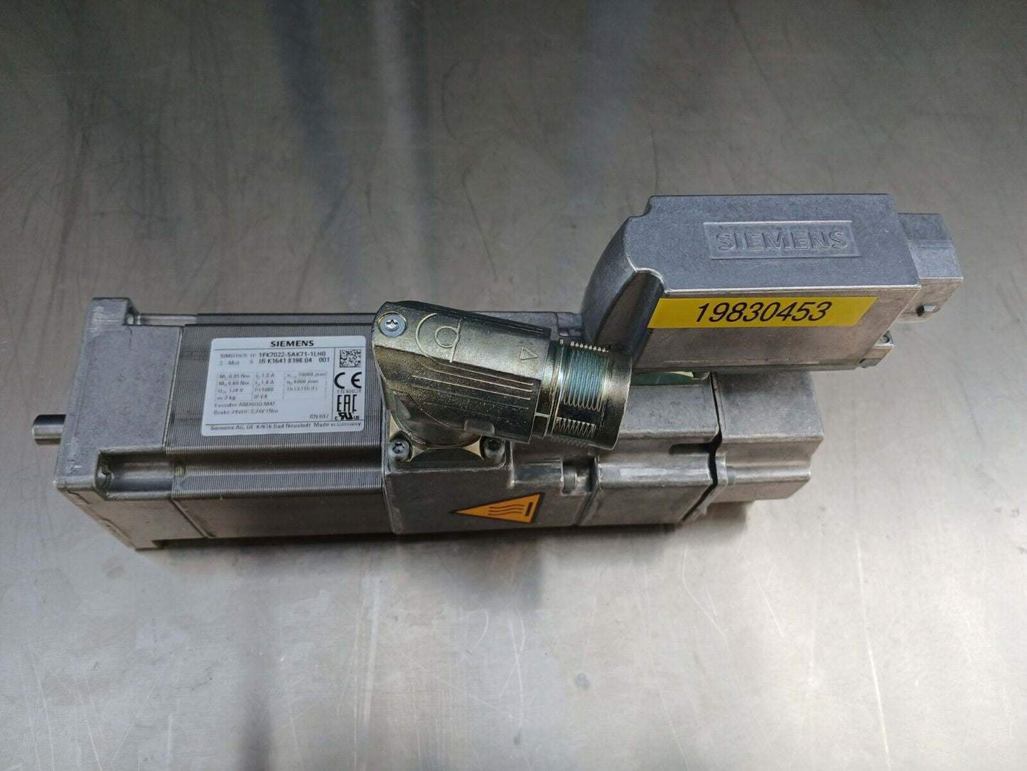 5861836