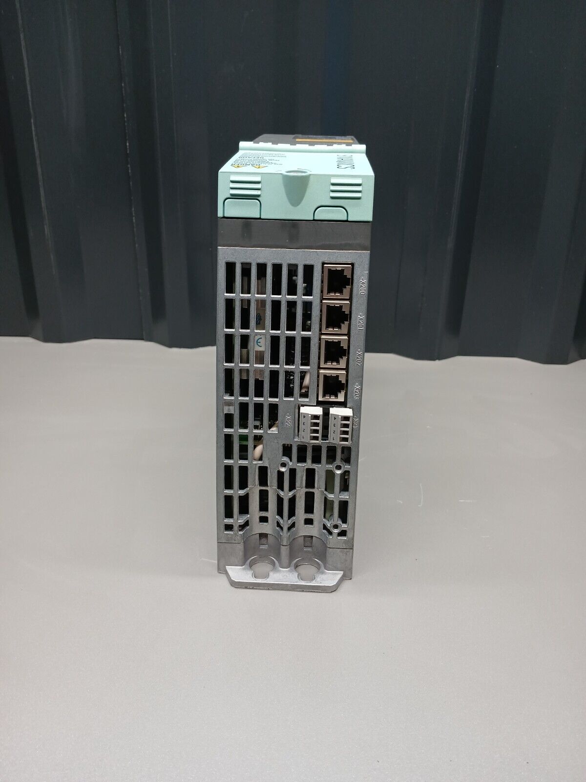 5834808