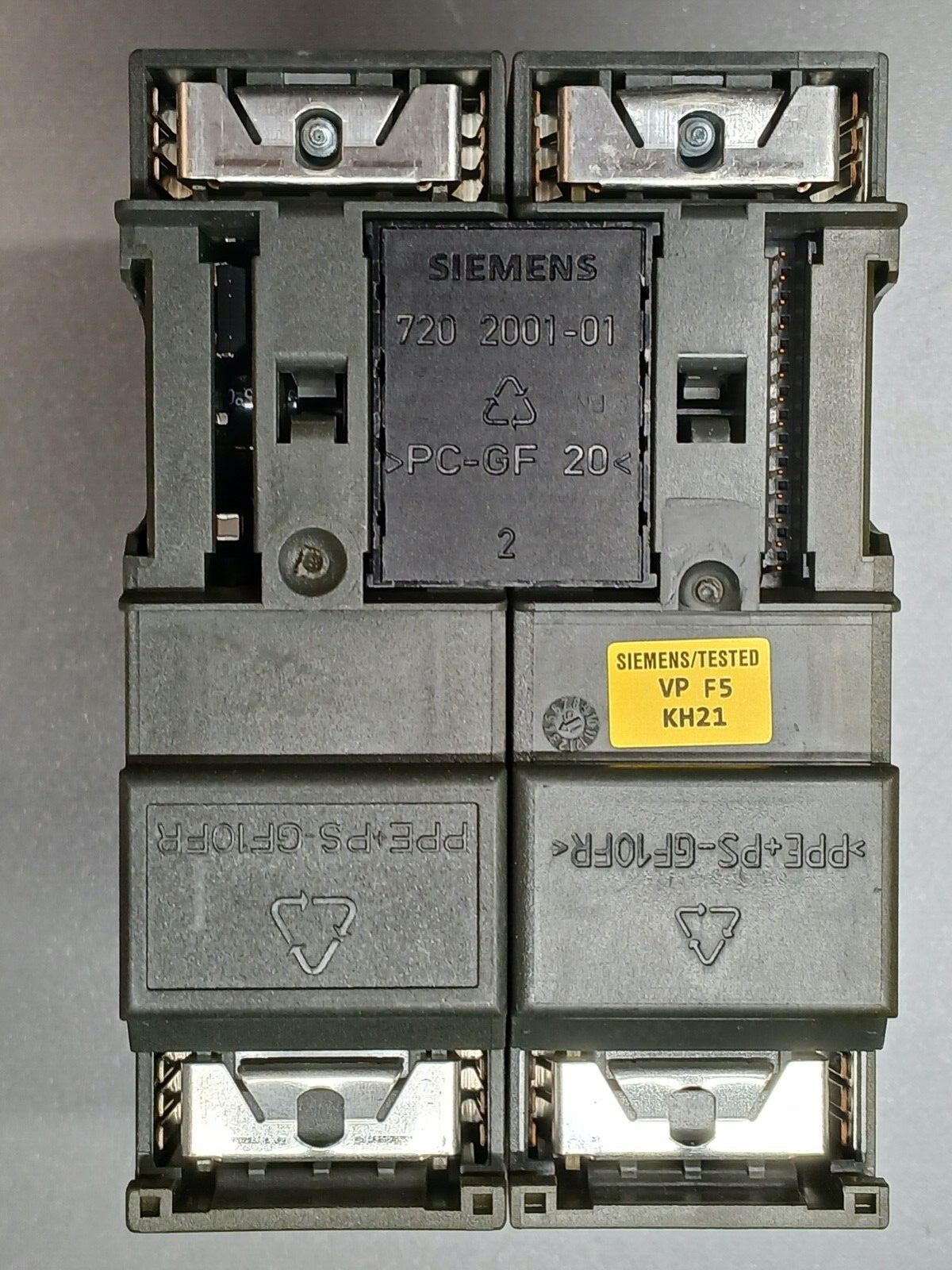 5861871