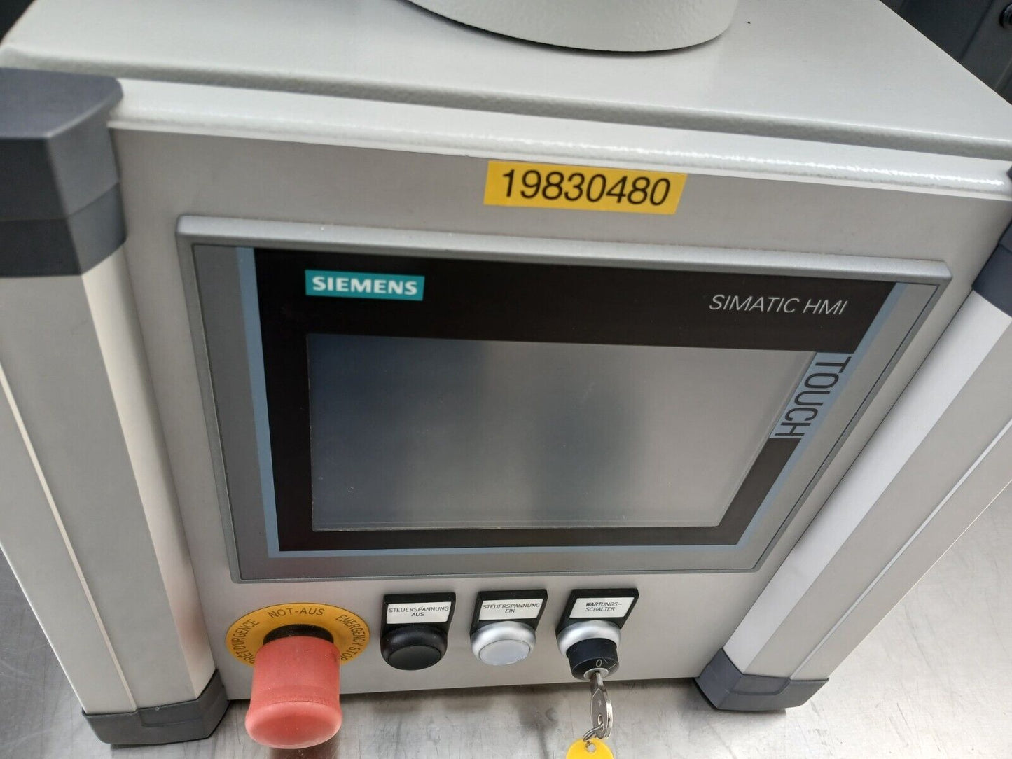 5861860