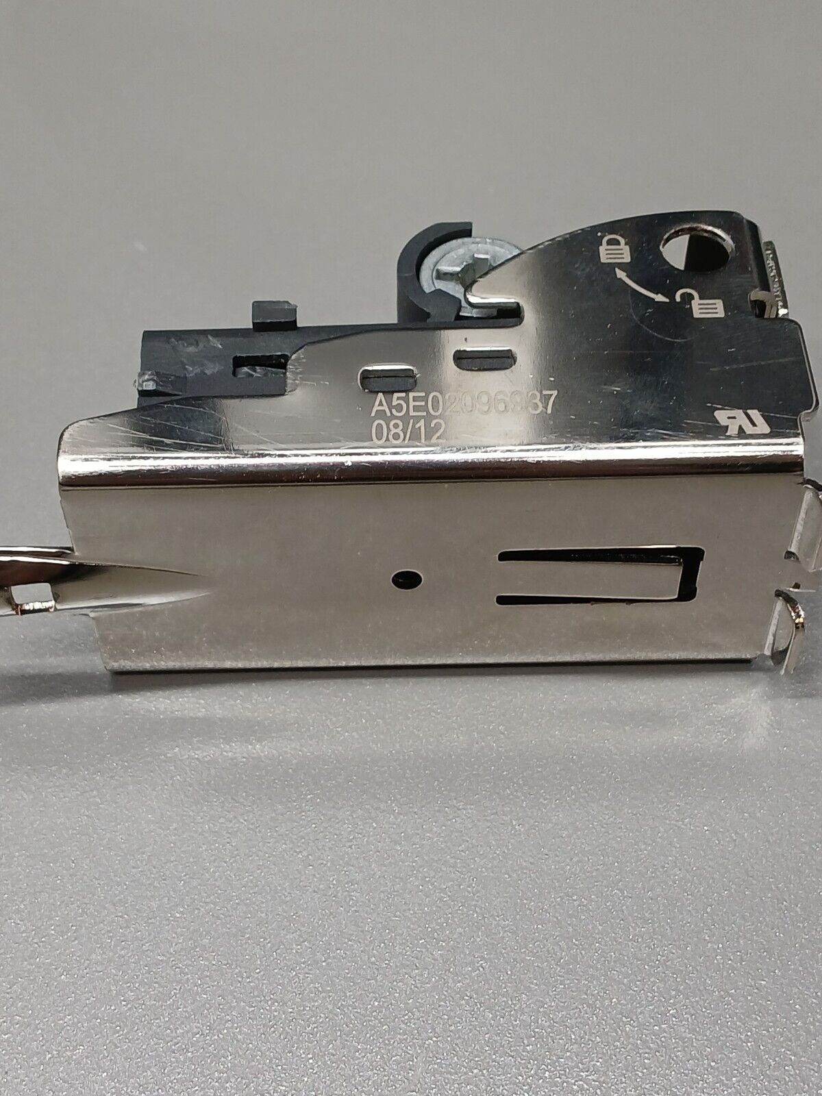 5846703