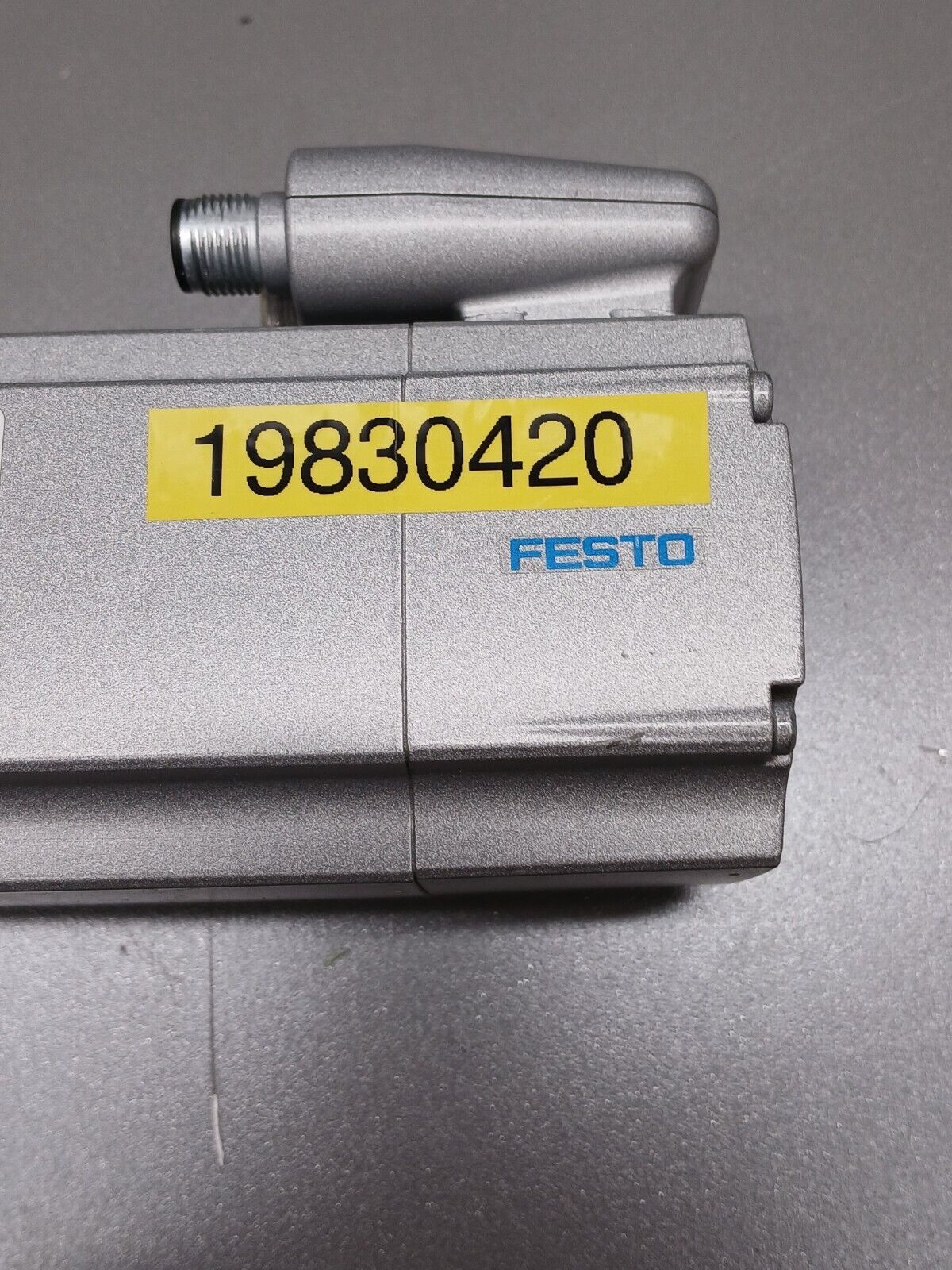 5861826