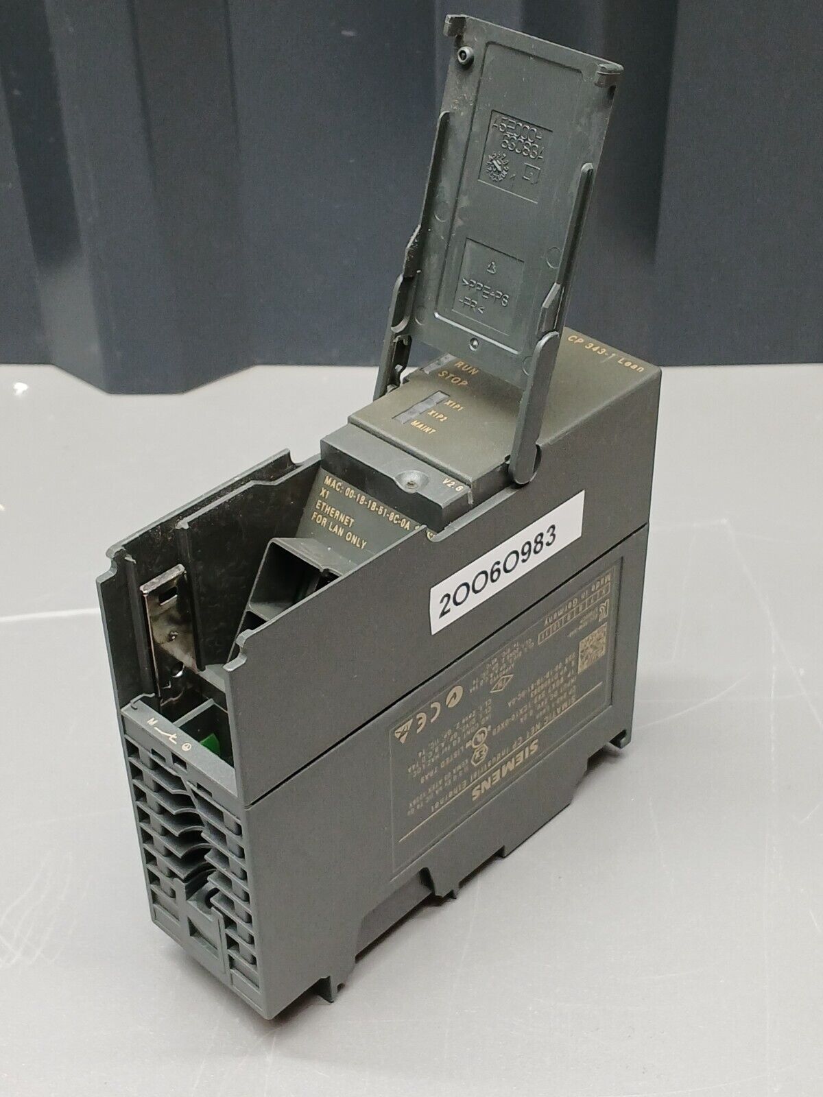 5943403