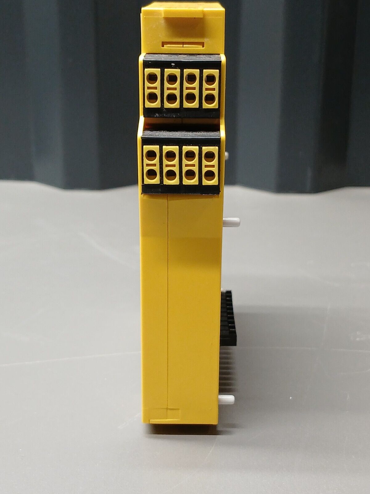 5861874