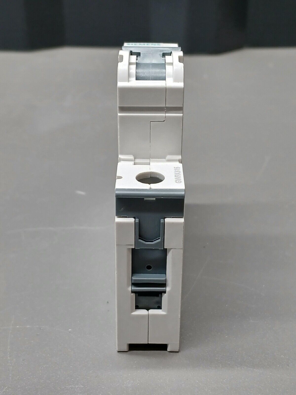 5834827