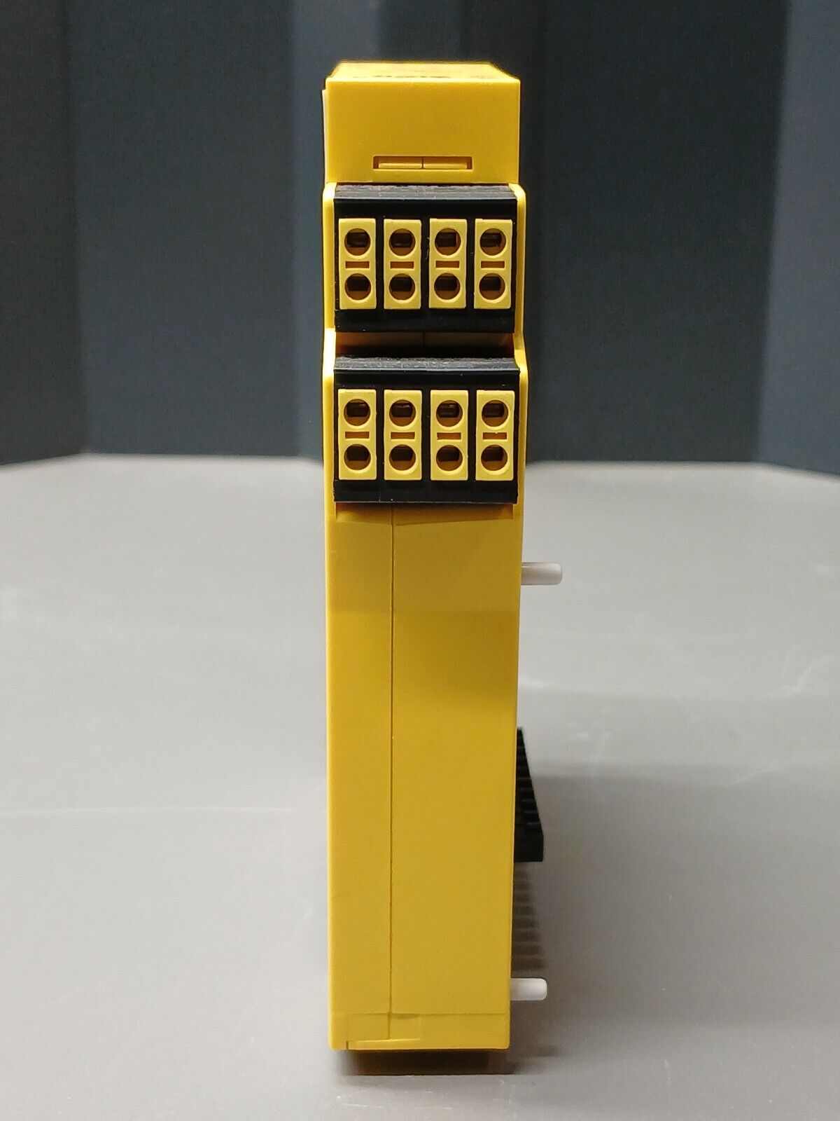 5861876