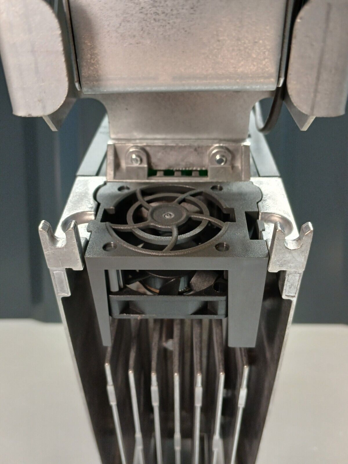 5846685