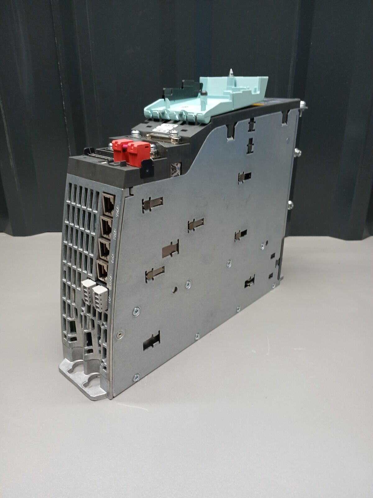 5834808
