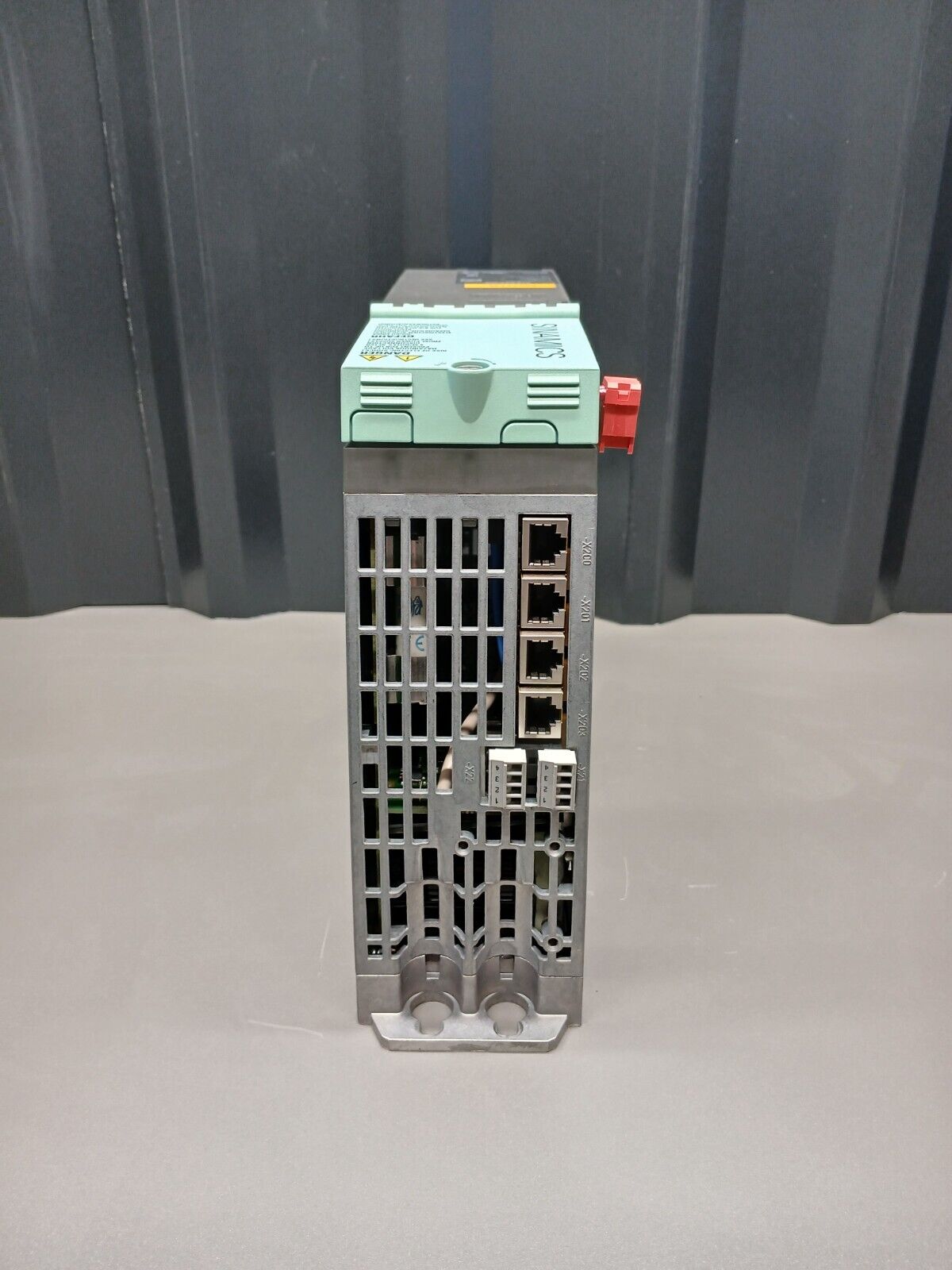 5834810