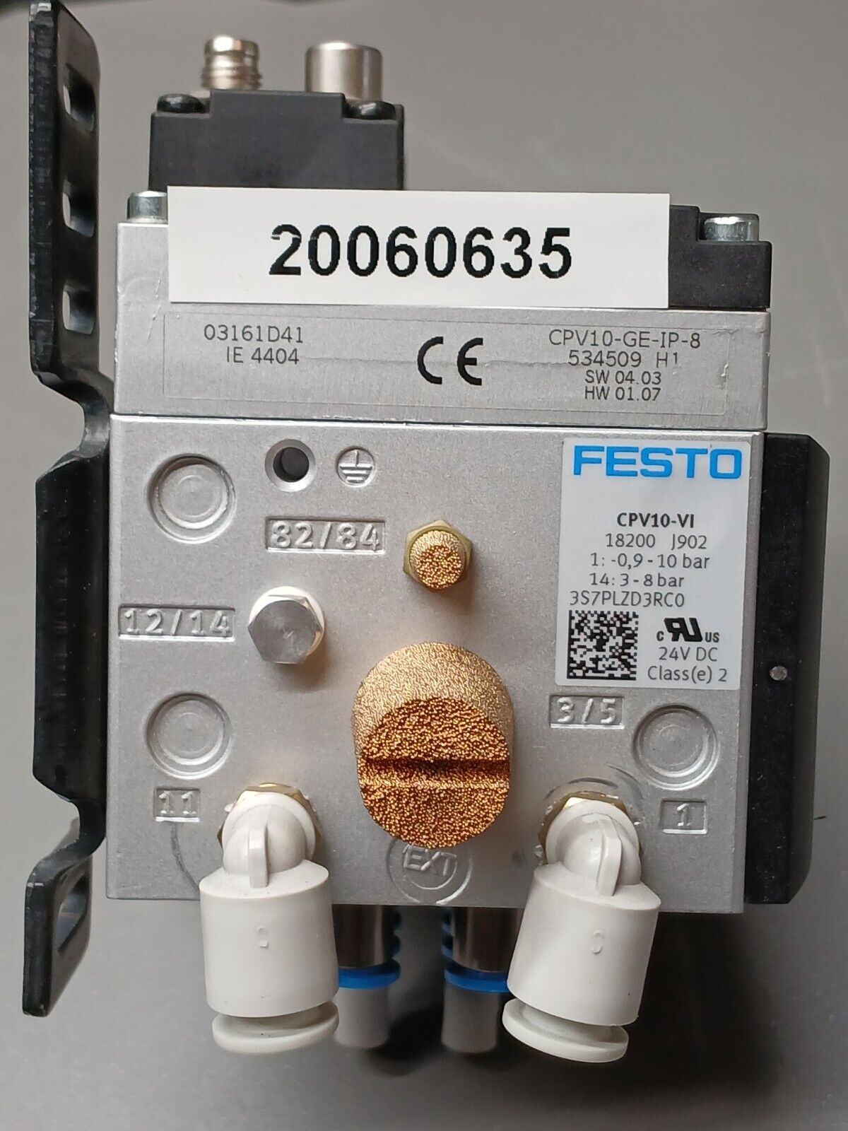 5834842