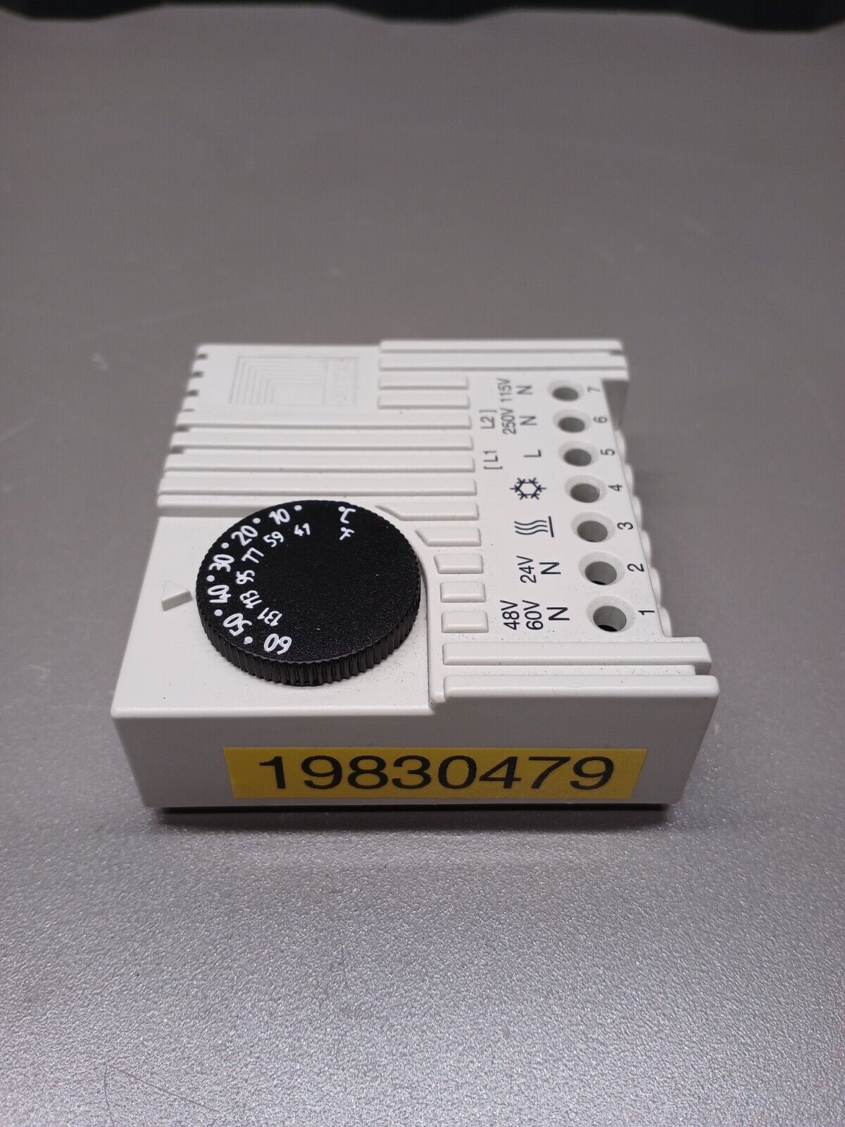 5861762