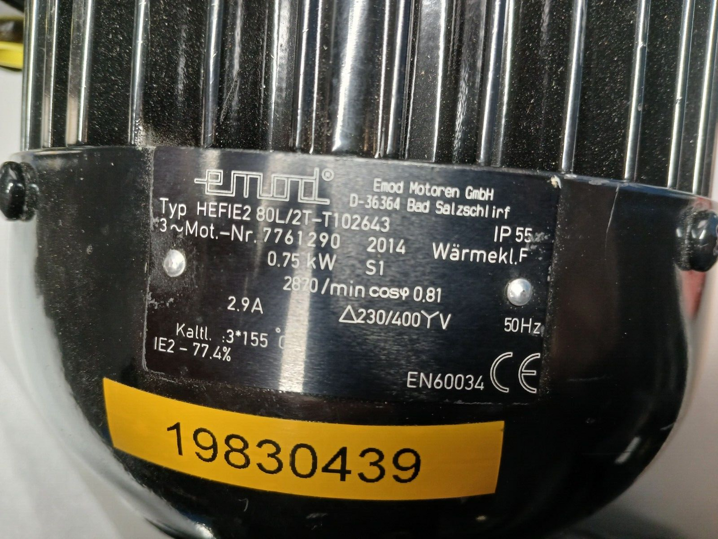 5834900