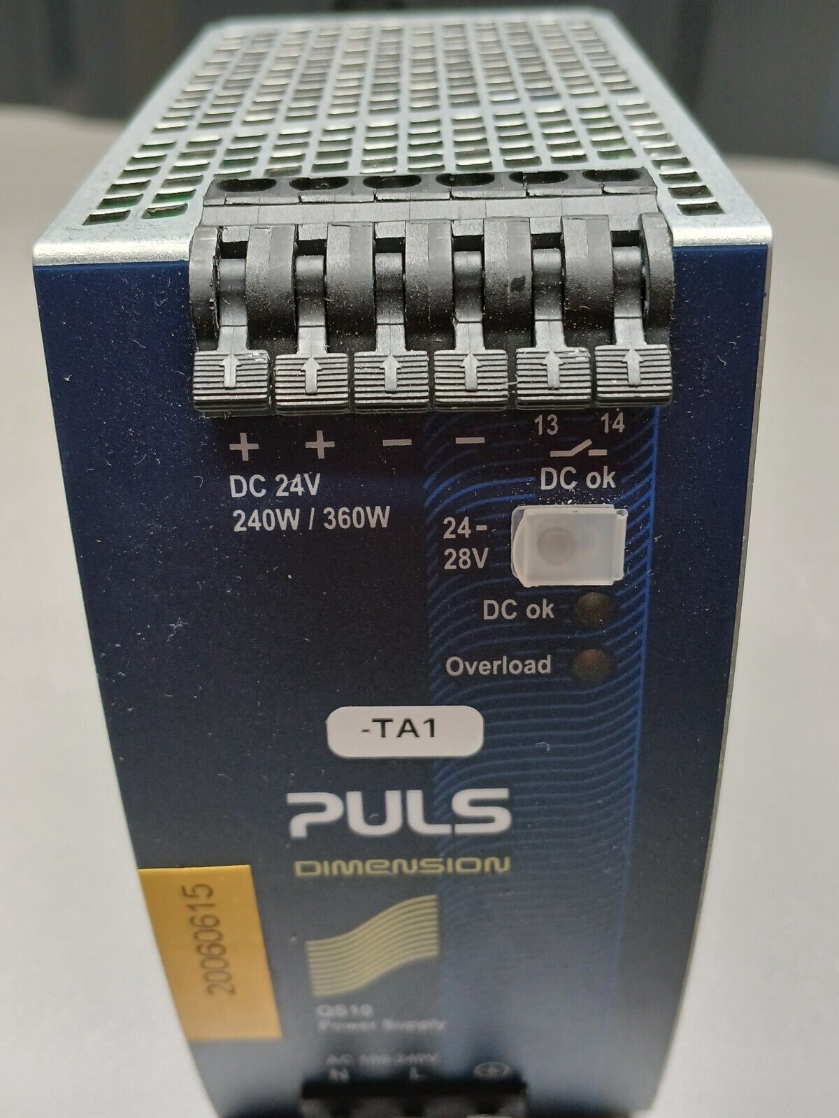 5861887