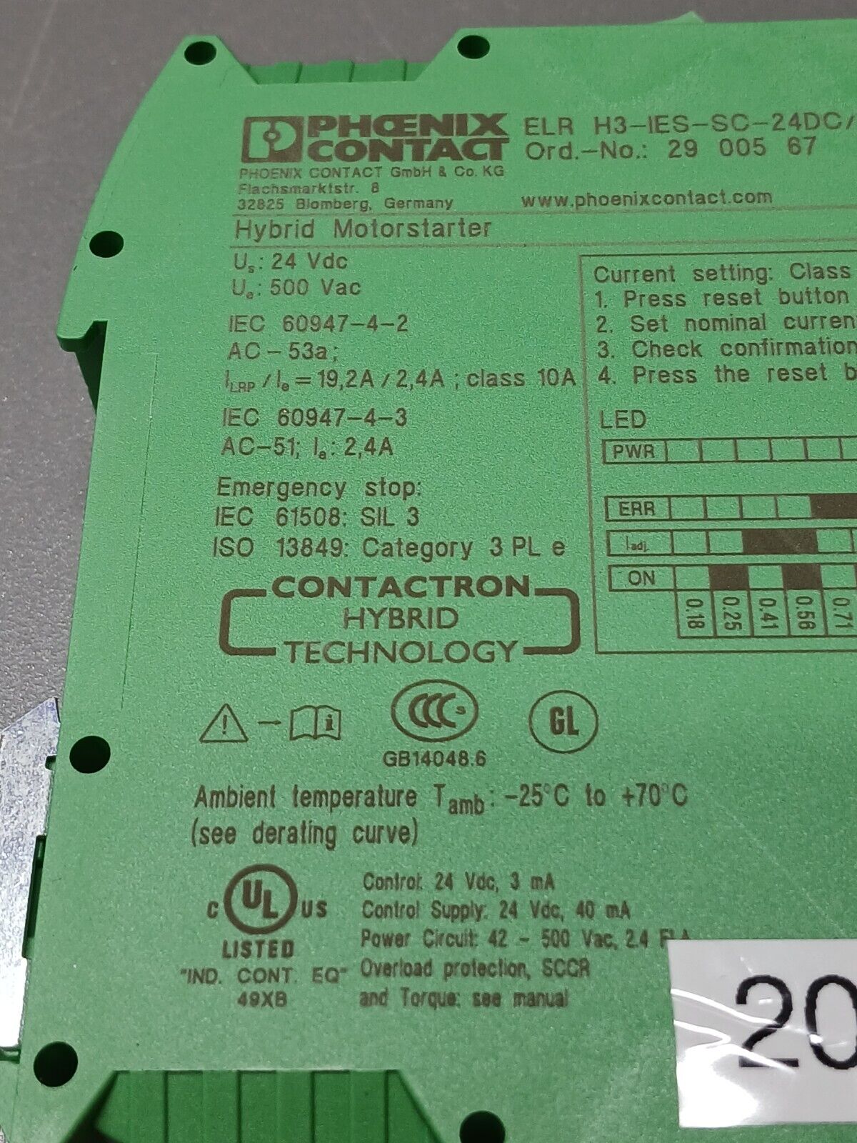 5861798