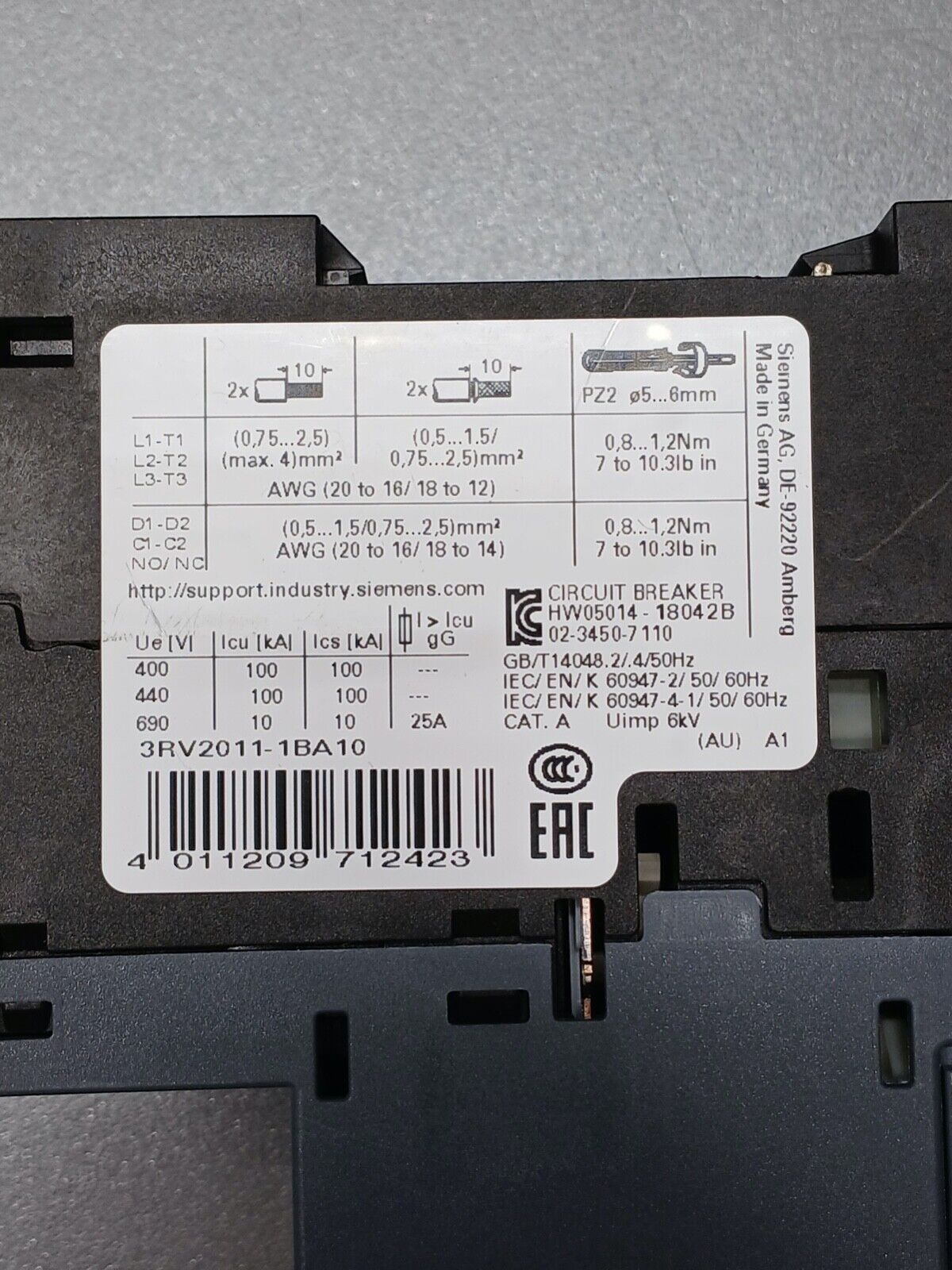 5861892