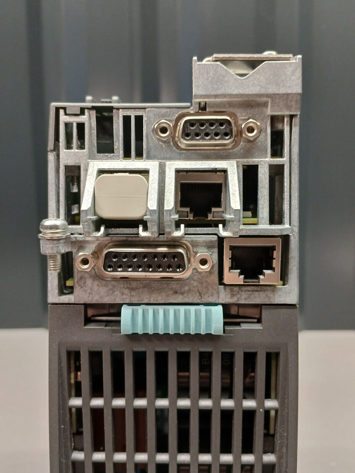 5846685