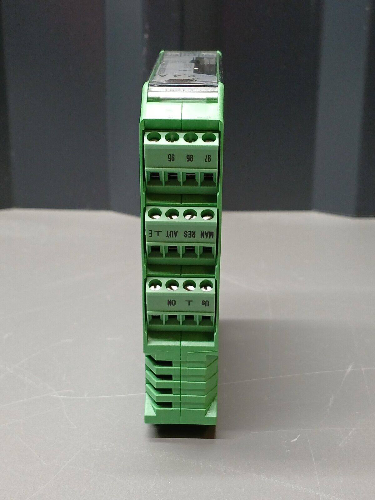 5861798