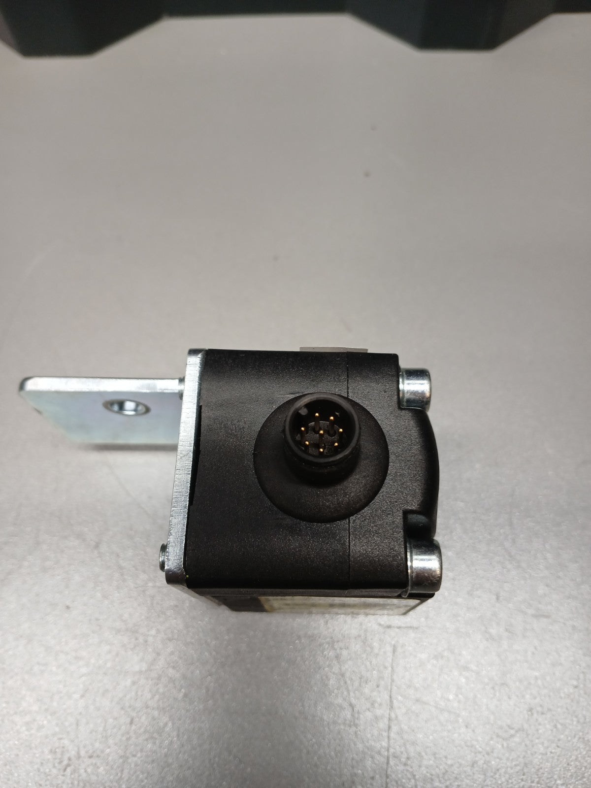 8424012