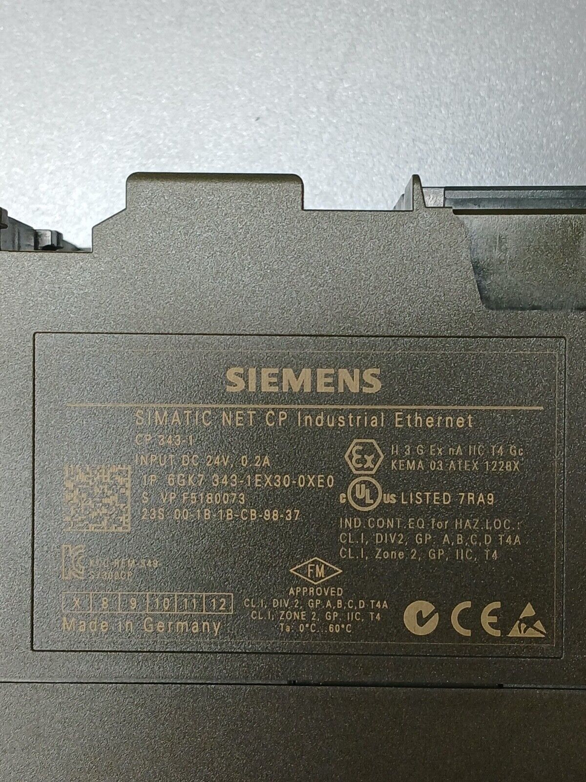 5861871