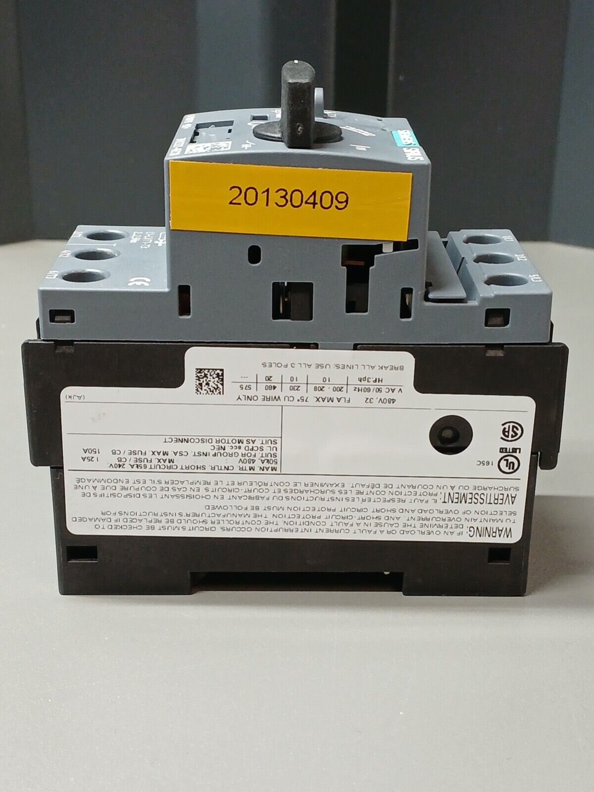 5861885