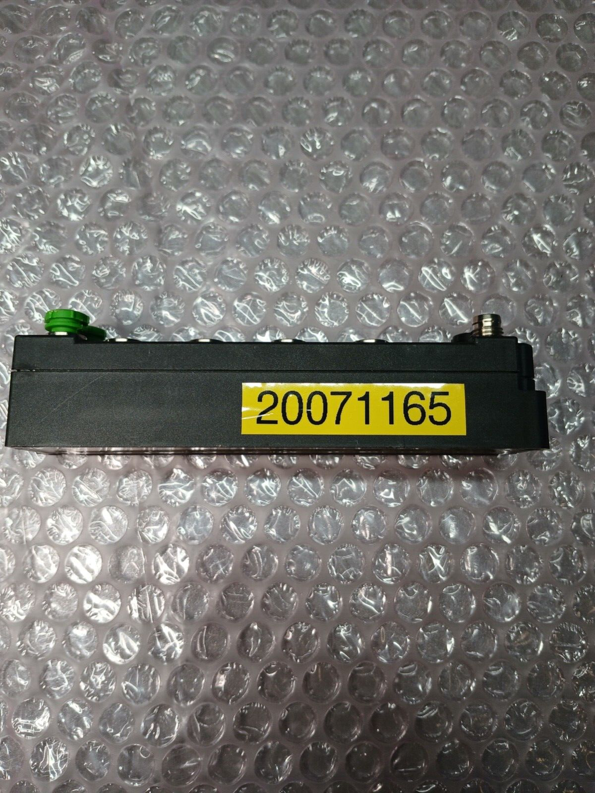 5861833