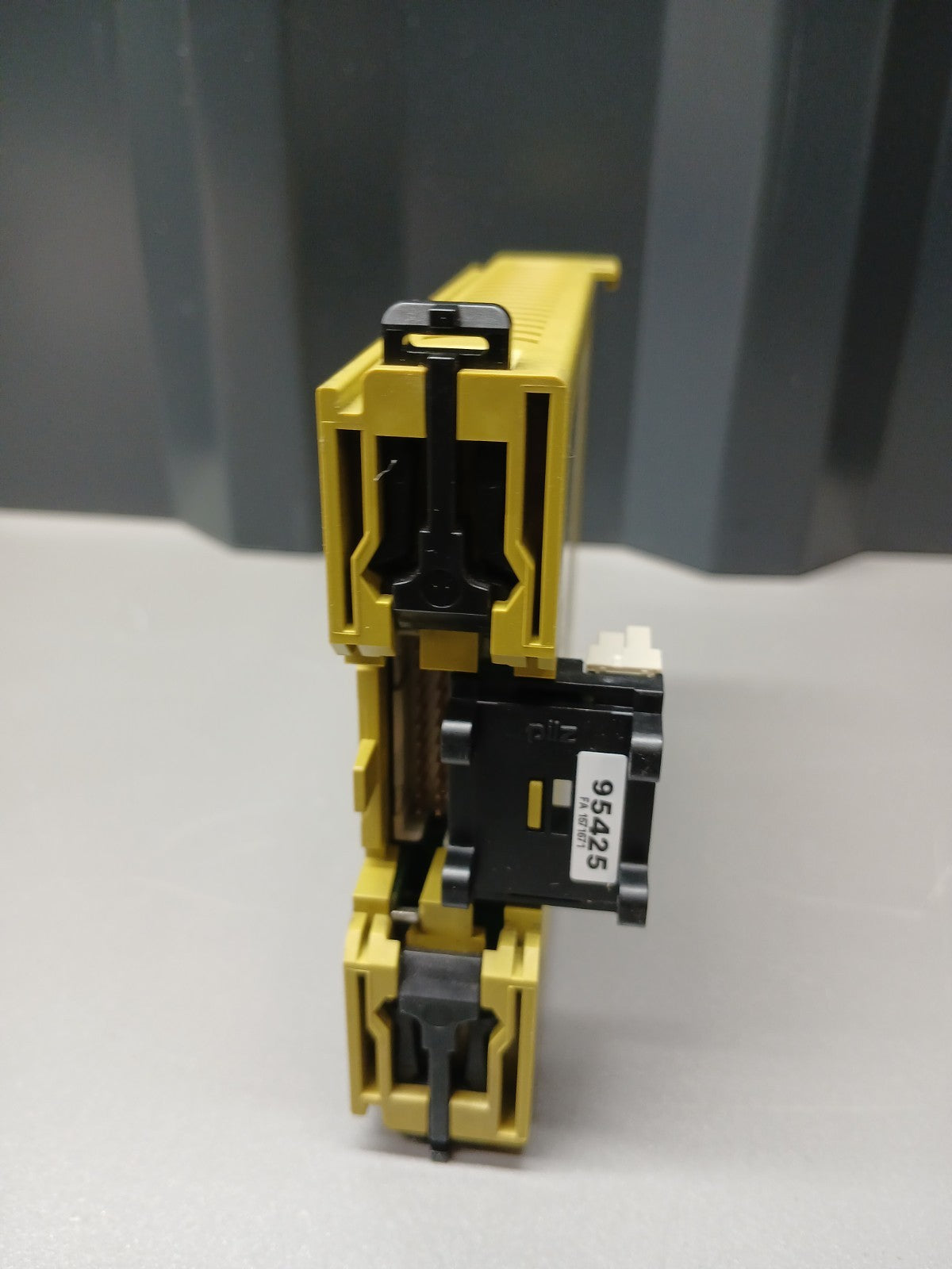 8628233
