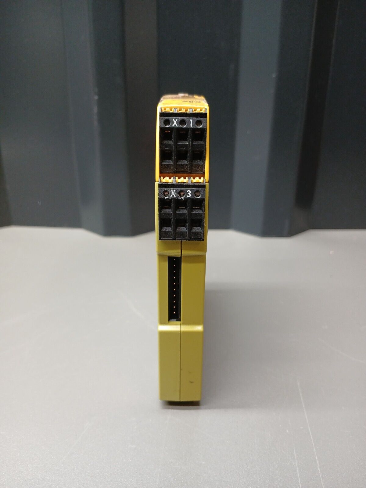 5942629