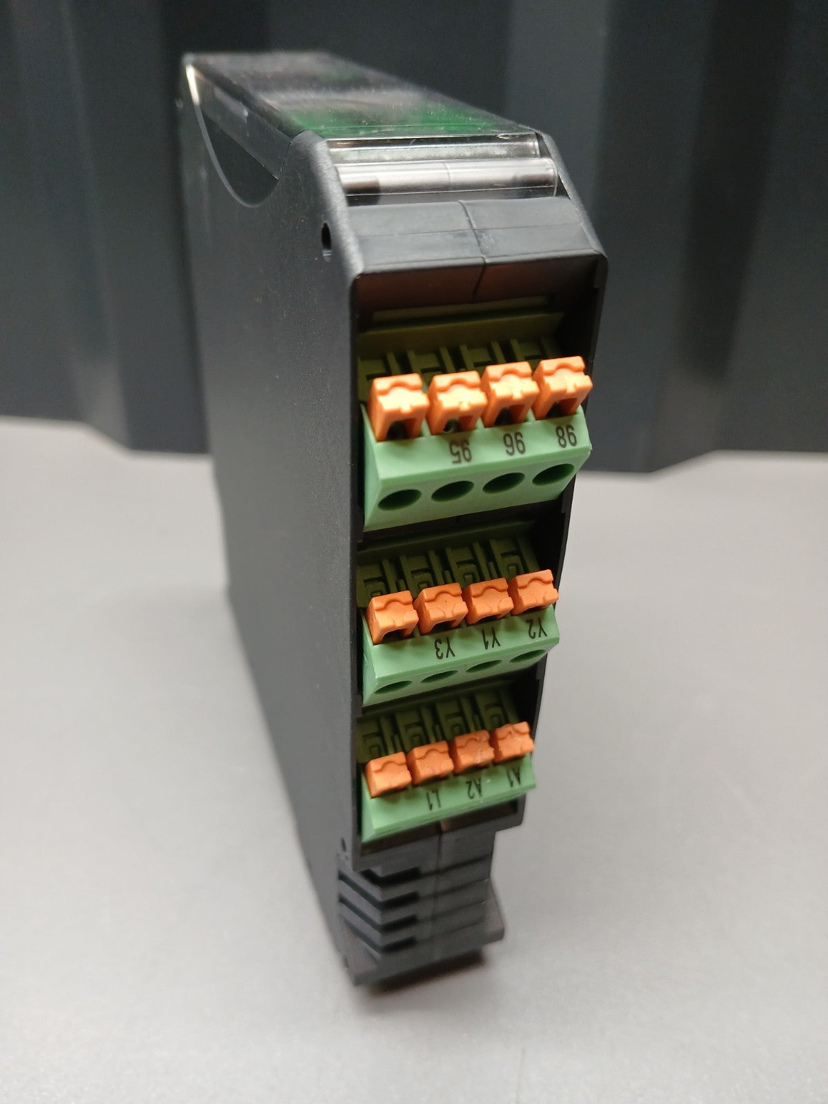 8424001