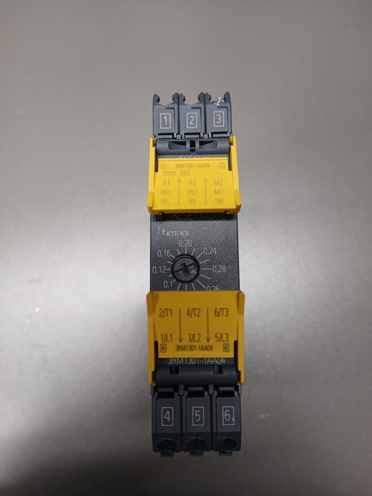 5861766
