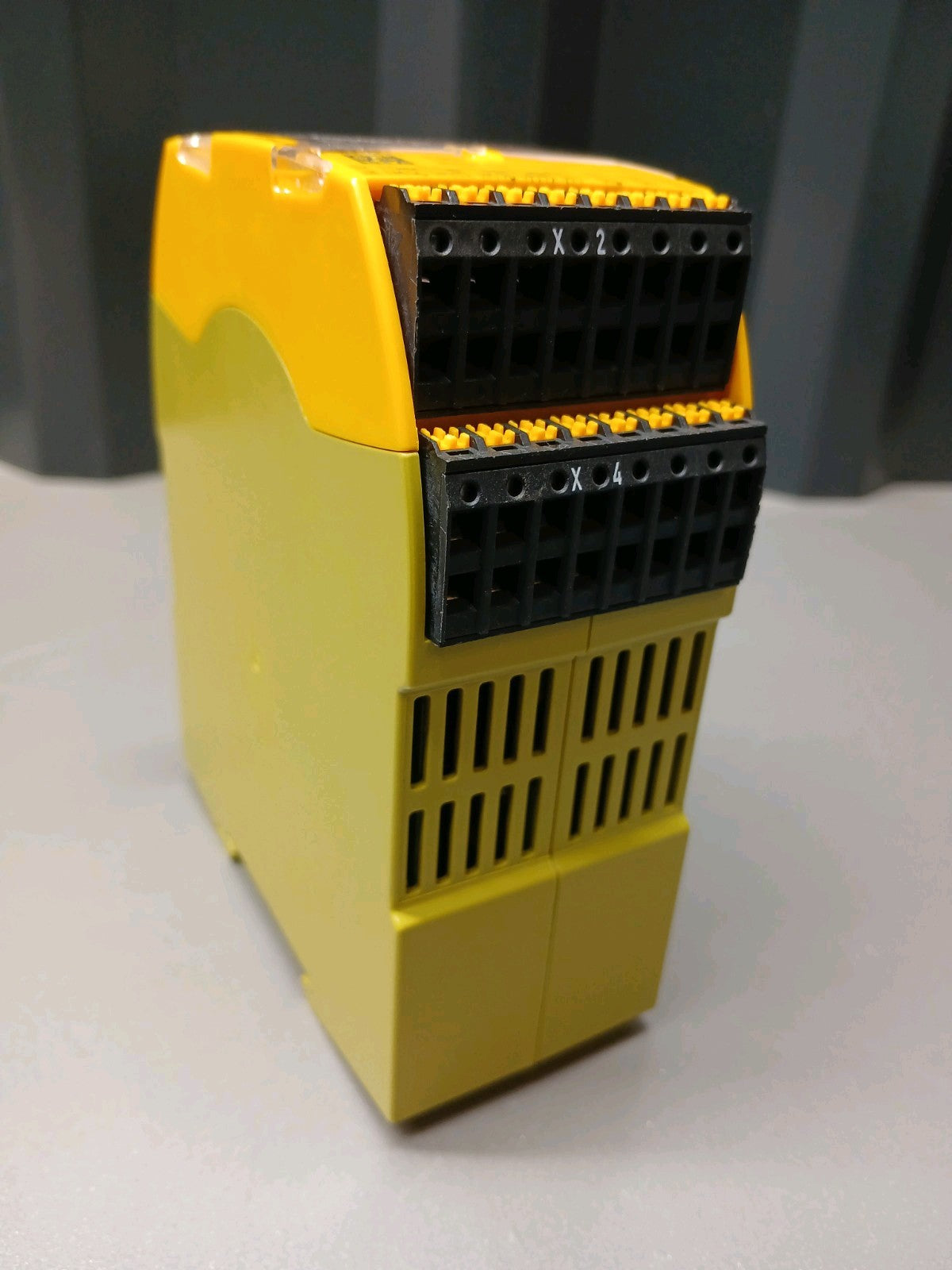 8244812