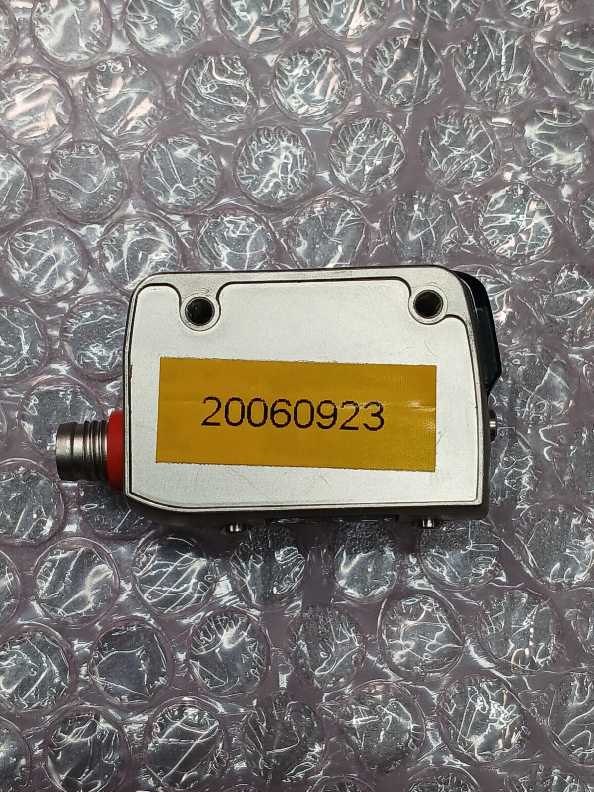 8253974