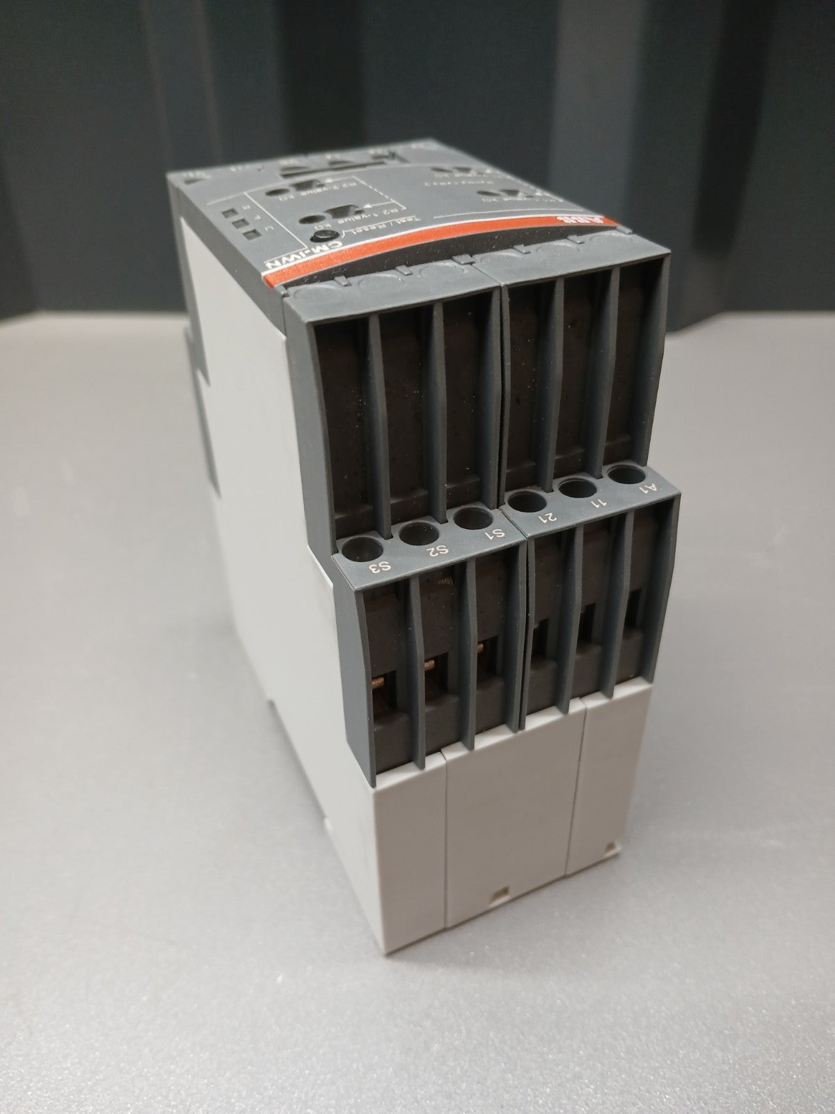 8424009