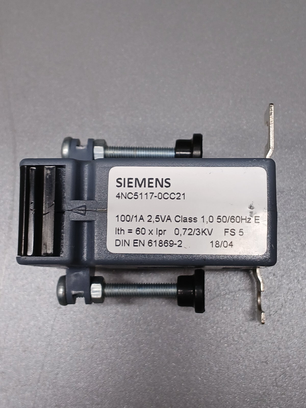 8245105