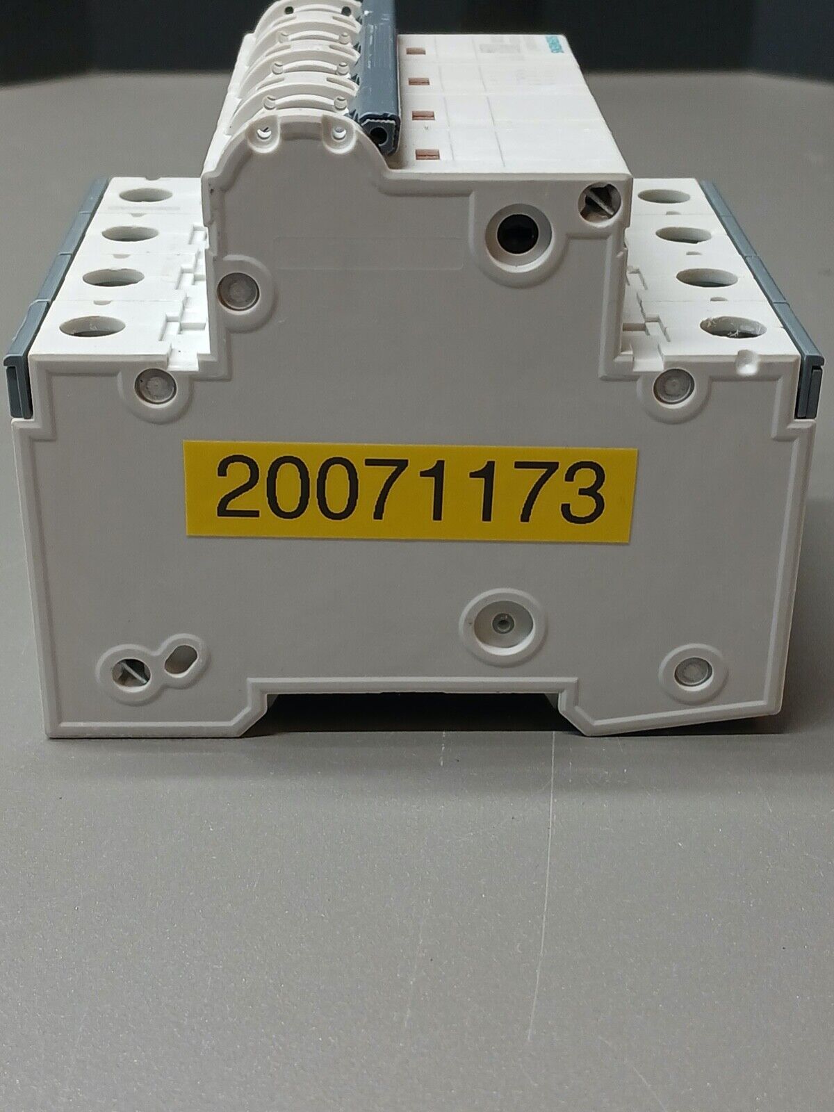 5861848