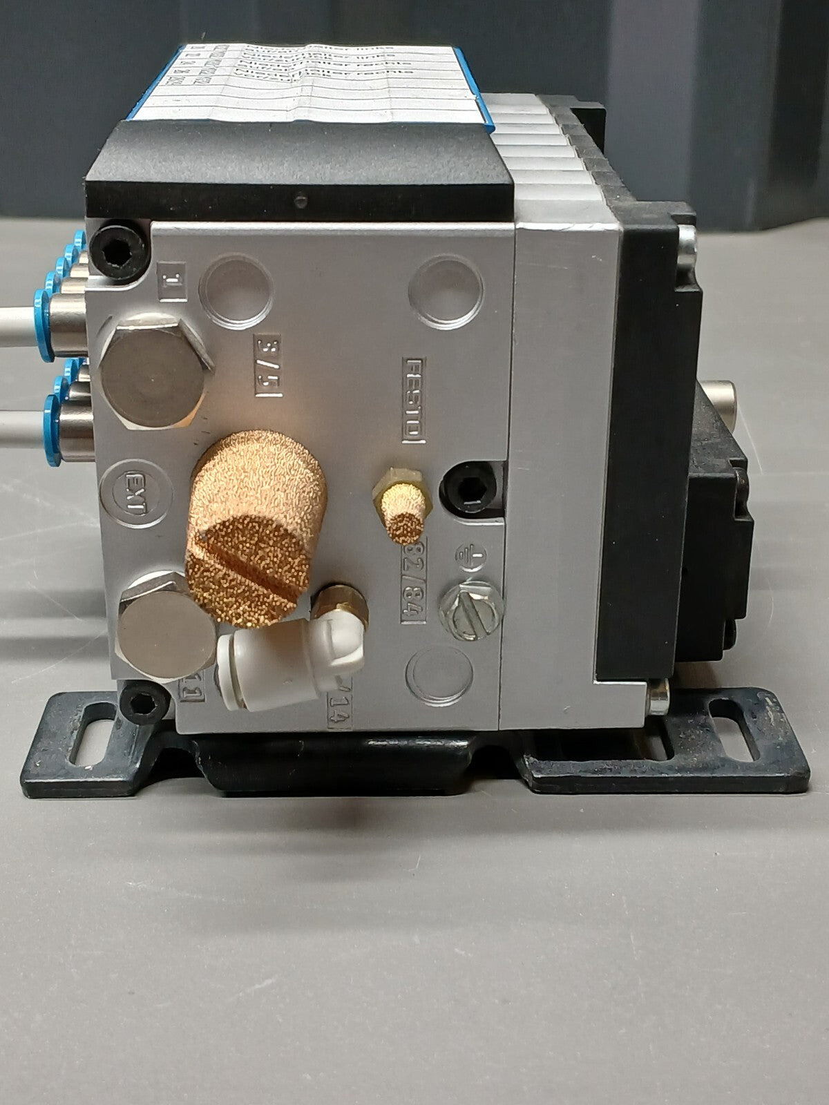 8244933