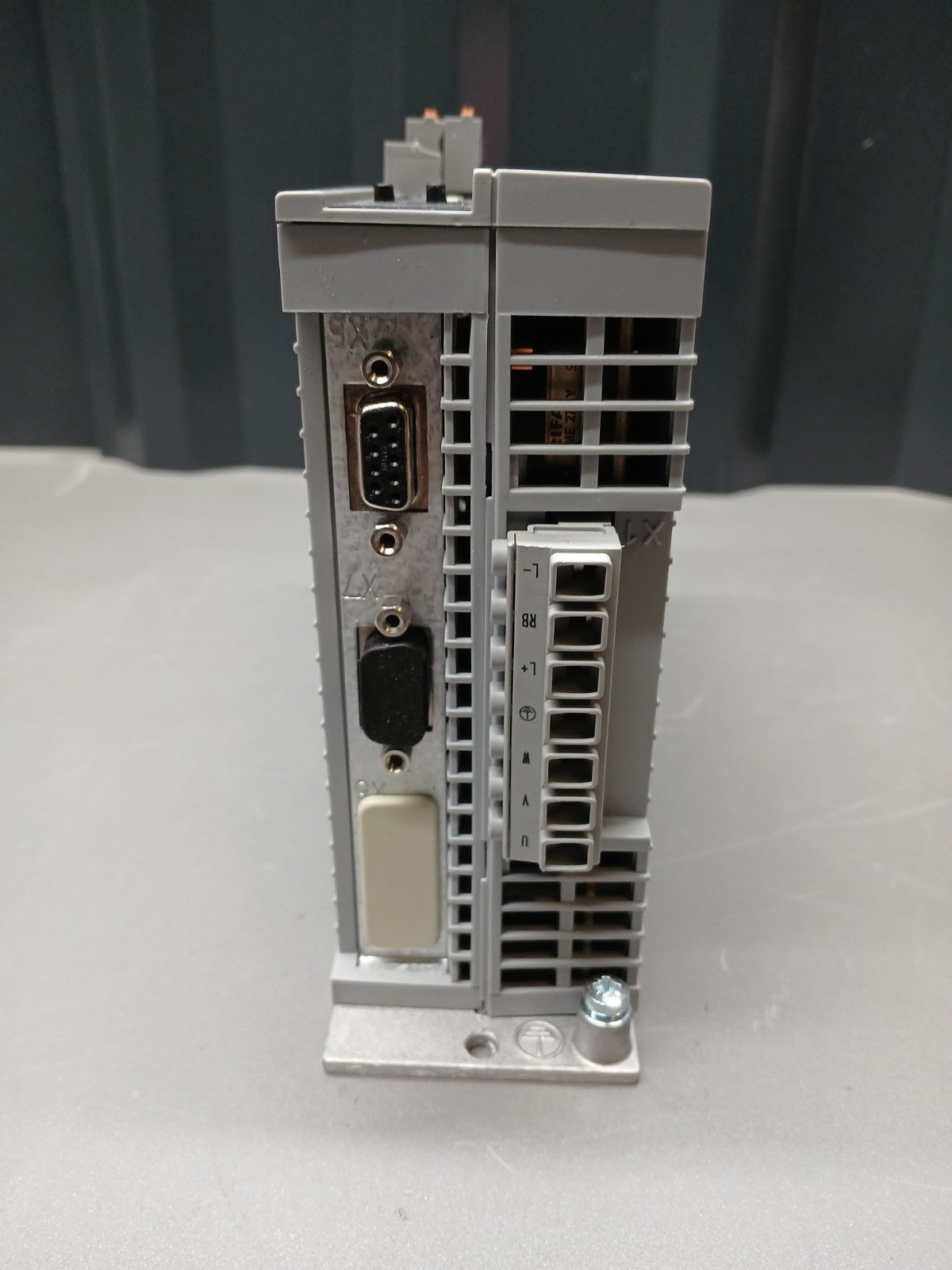 8245083