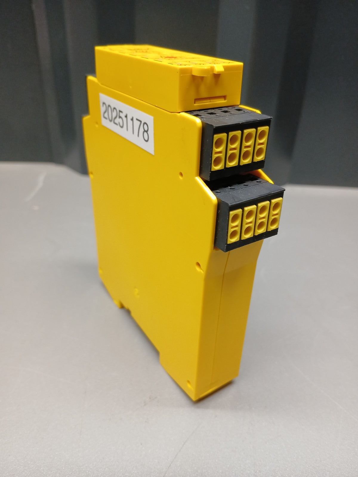 8603501