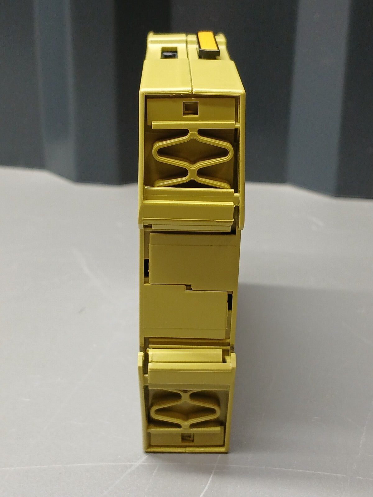 8245044