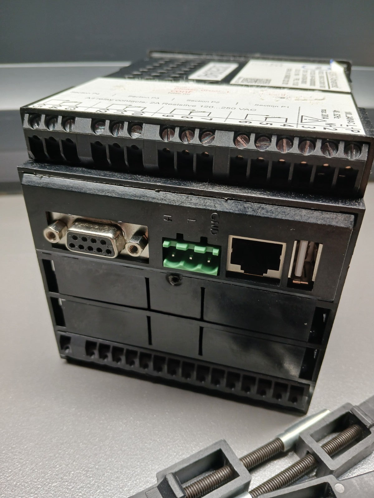 8424005