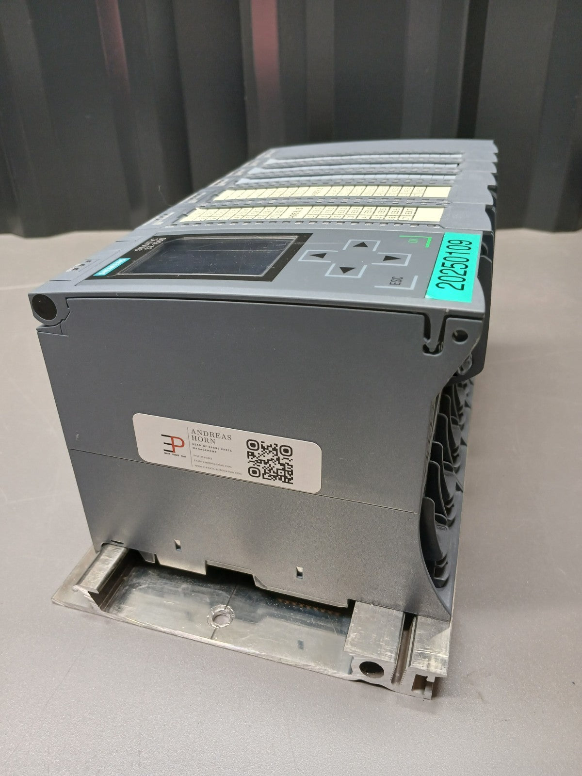 8245055