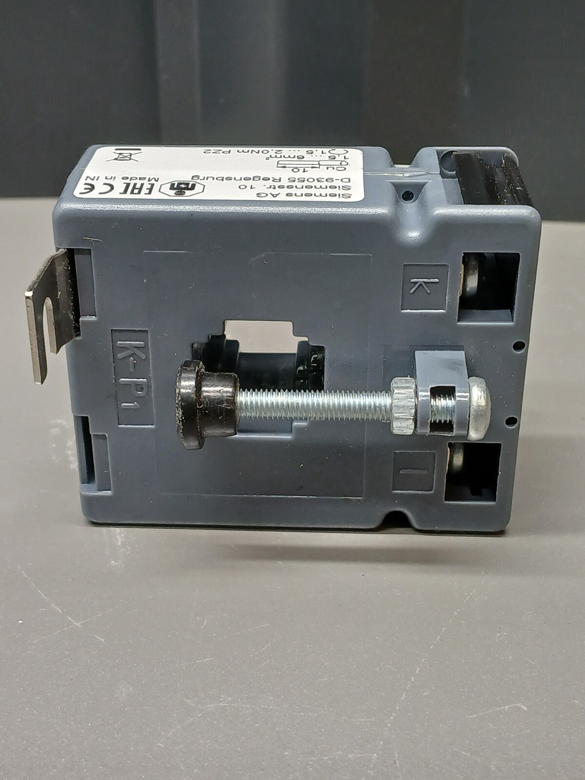 8245105