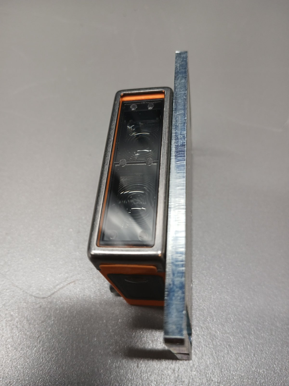 8244809