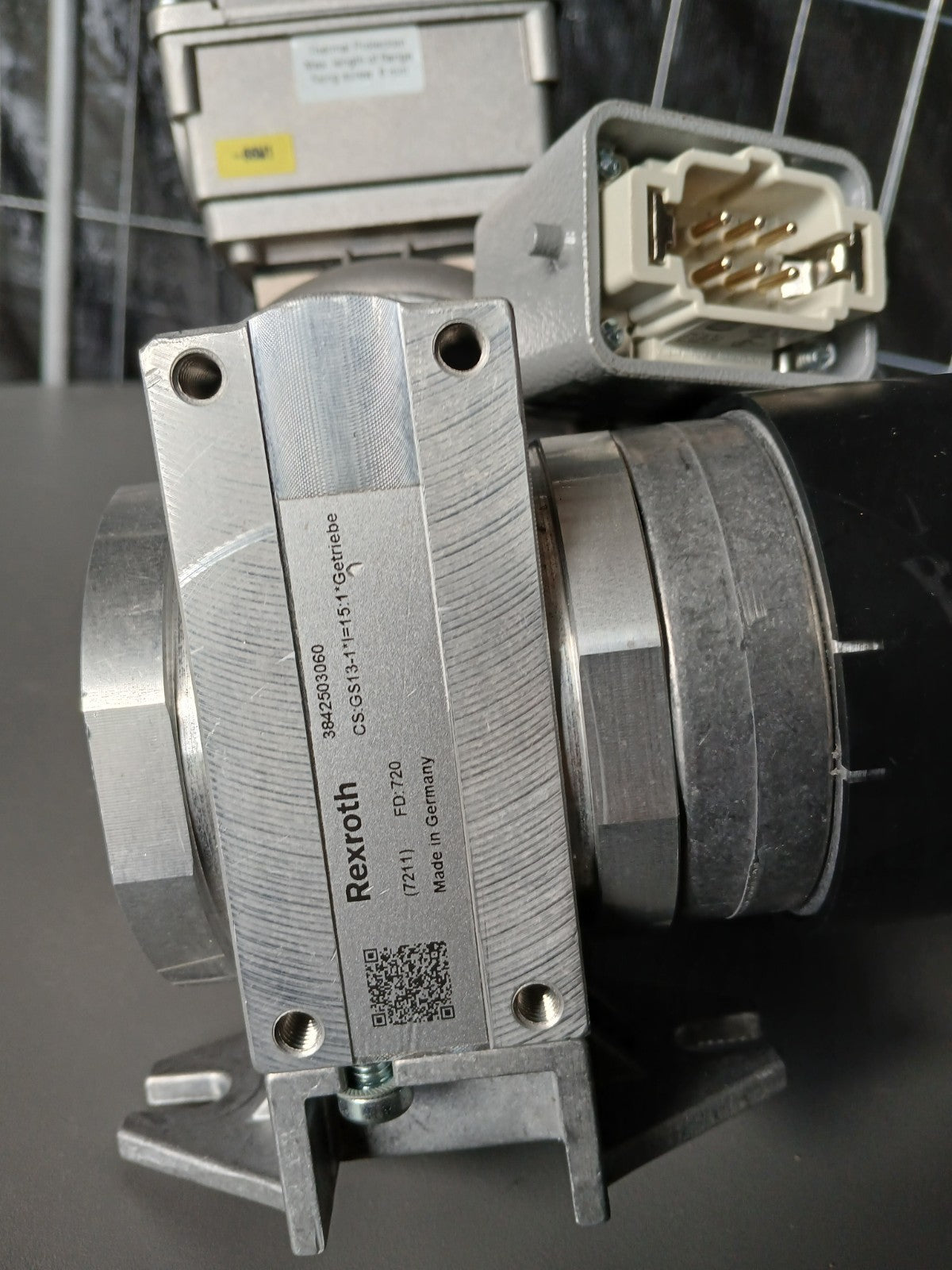 8245024
