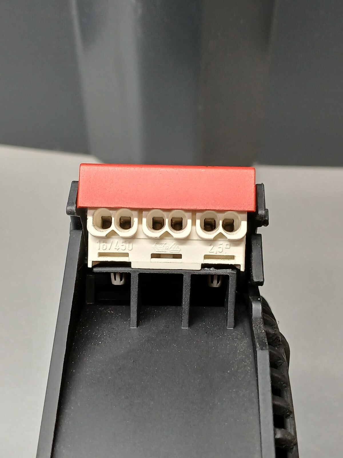 8245108